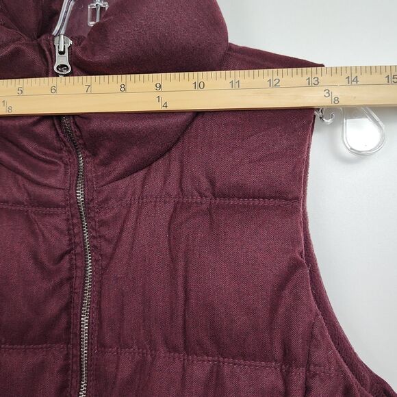 Old Navy Insulated Puffer Vest Women's Small Purple Full-Zip Pockets Sleeveless - Picture 3 of 8